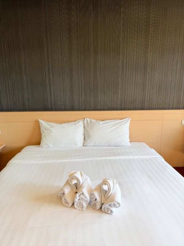 King size bed
