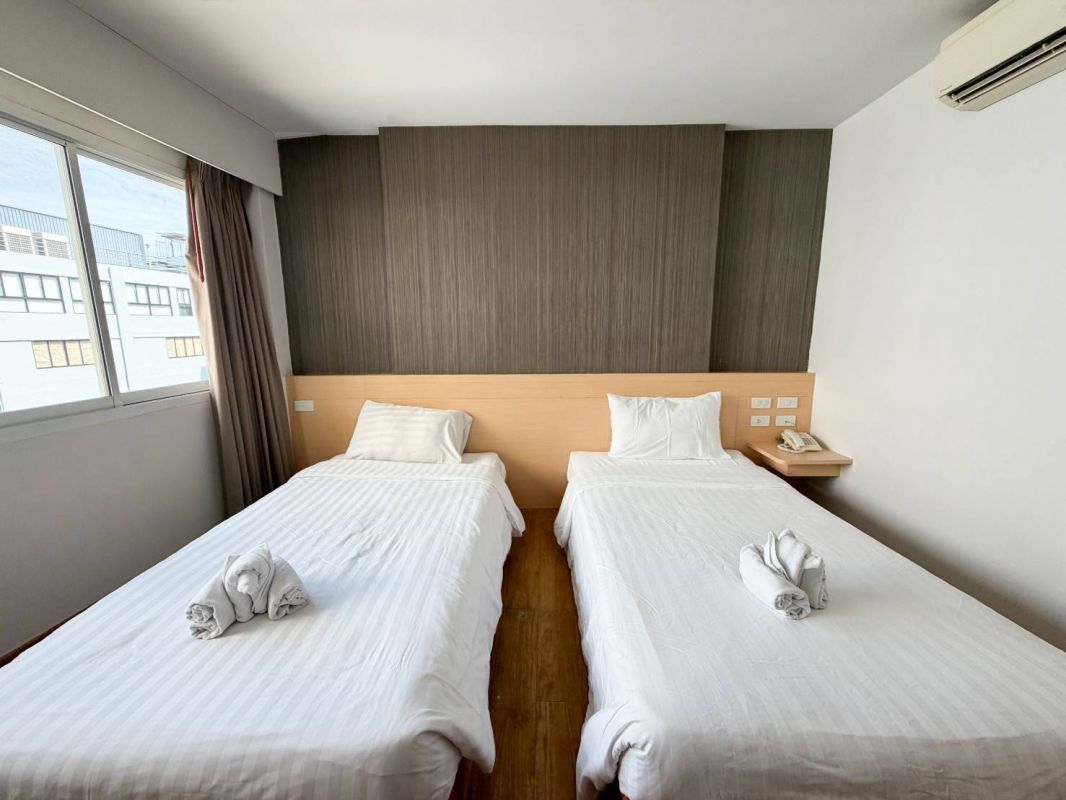 2 Single bed